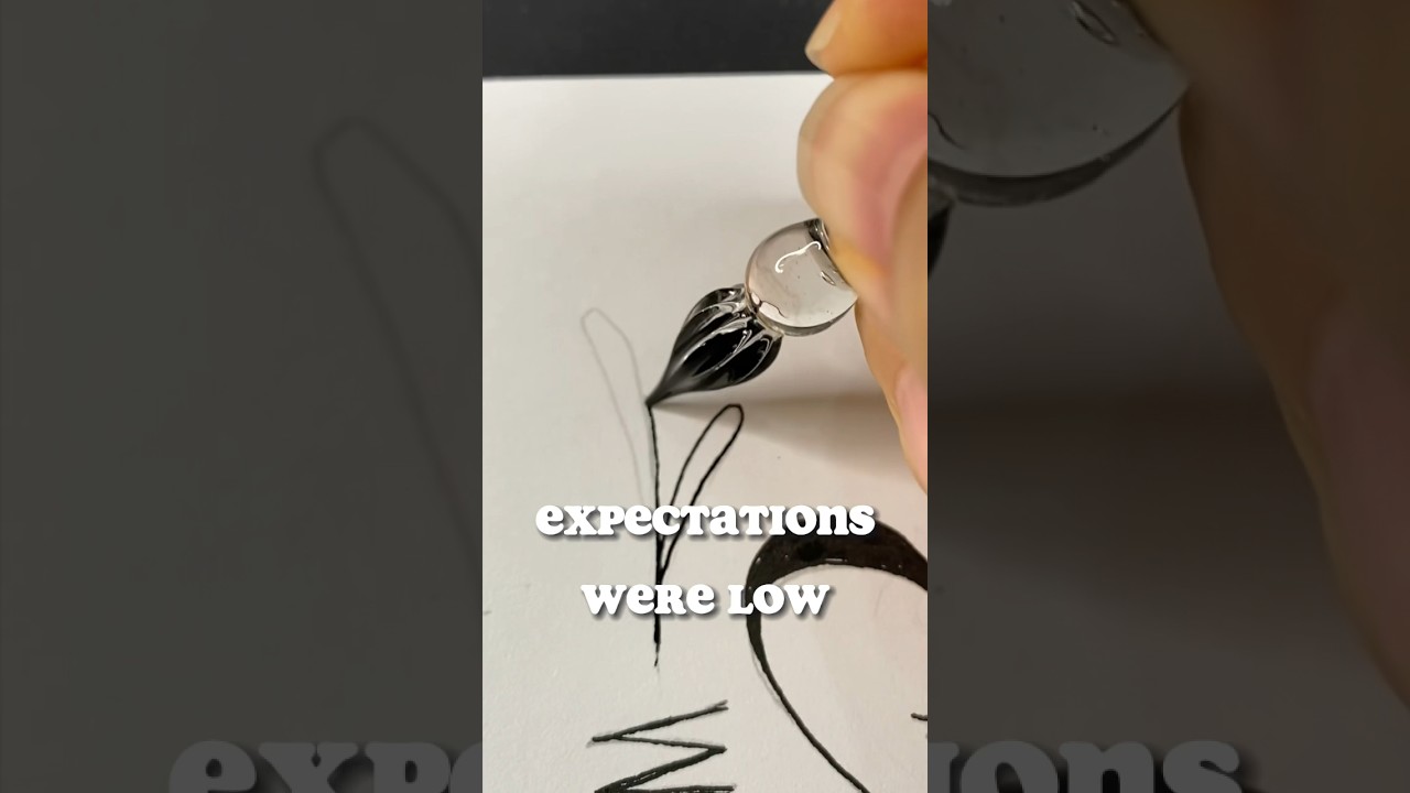 Стоят ли СТЕКЛЯННЫЕ РУЧКИ того?🖋️#шорты