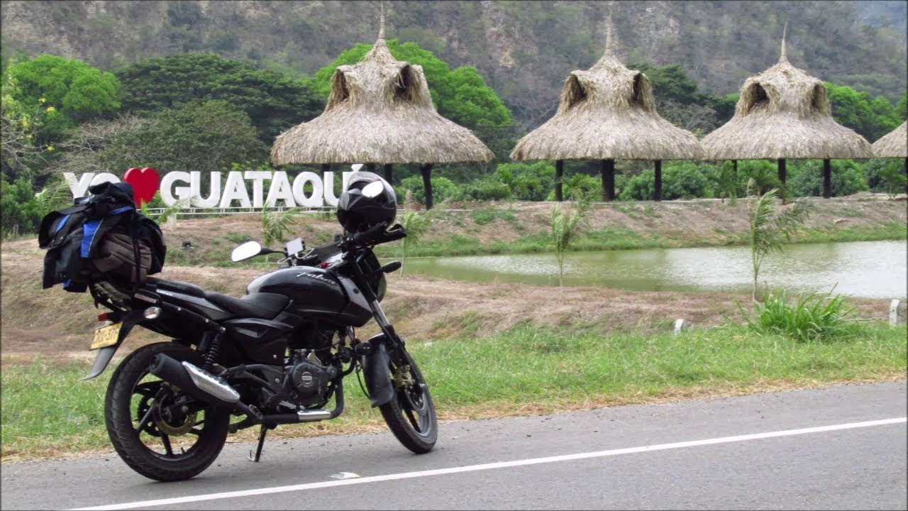 13 Llegando a Guataquí - Cundinamarca. Tour en moto por Colombia.