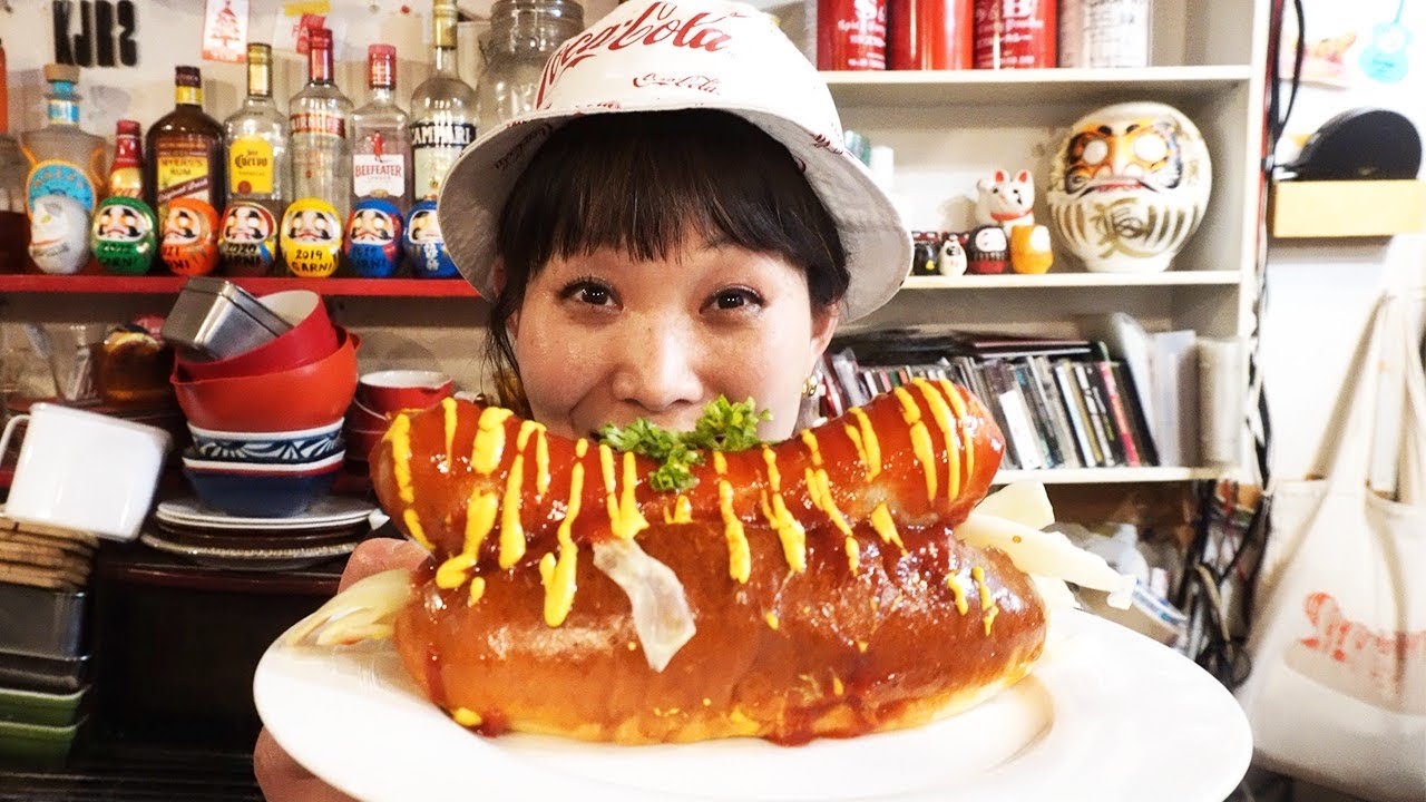 The BEST Hot Dog in Tokyo. Homemade sausage with HEART