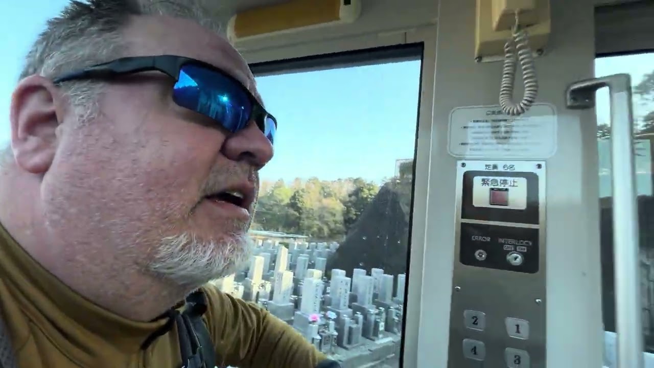 Нара 21.02.2026 — Автомобиль на склоне кладбища Тацуноко!