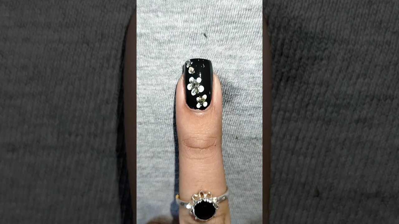 Easy party Wear Nail art designs 💅 #Nailart #shorts