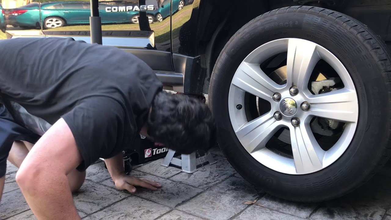 Testing the ToolPRO's 3000kg Low Profile Jack!