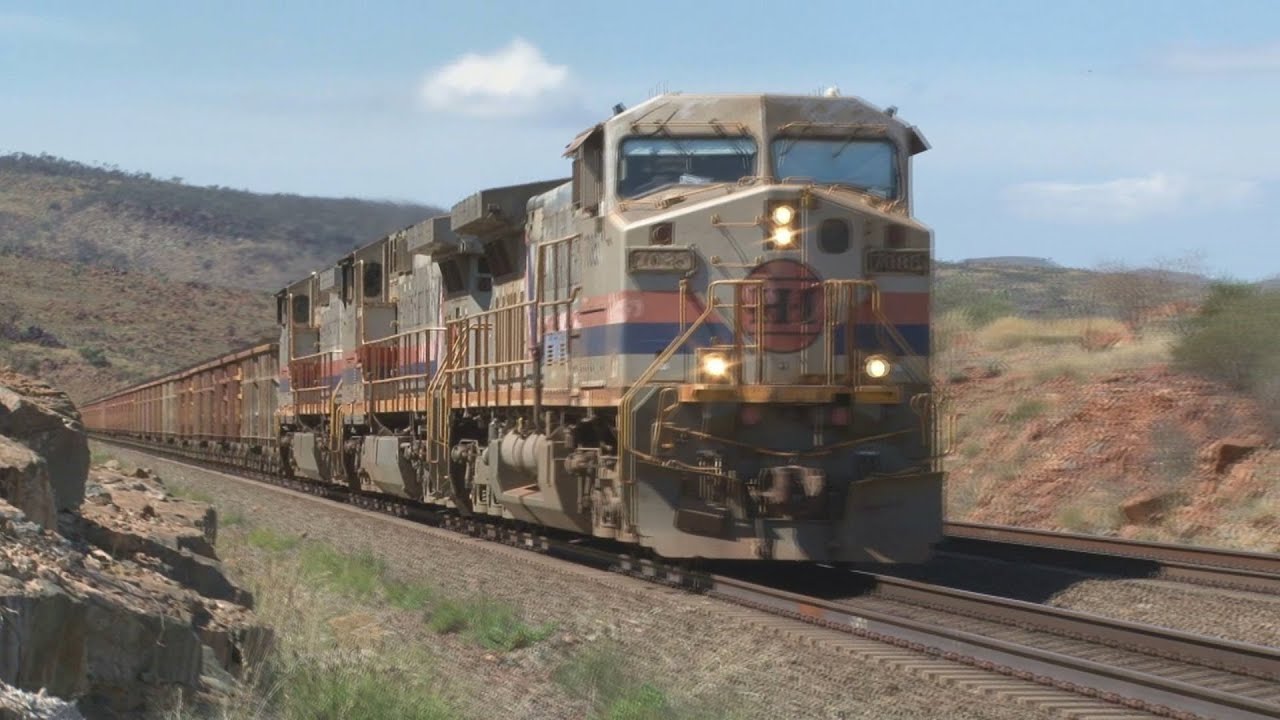 BIG trains : BIG Power : Iron ore trains in Western Australia