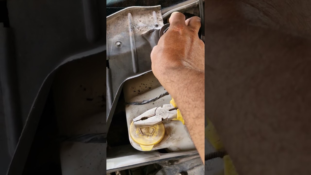 Água caindo no pé do motorista. Como resolver rápido 
