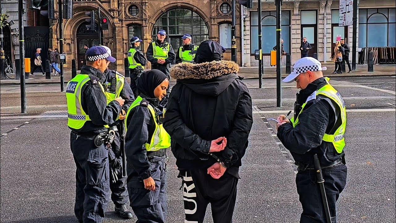 POLICE EJECT ONE IDIOT AND ARREST AND HANDCUFF ANOTHER! A crazy day of drama at Horse Guards!