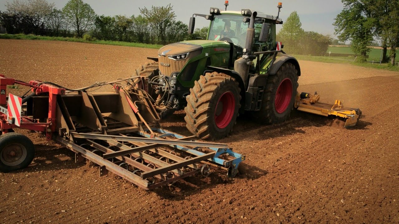 Un Vibro fait maison sur le Fendt 930 pour les préparations de Tournesols 🌻.