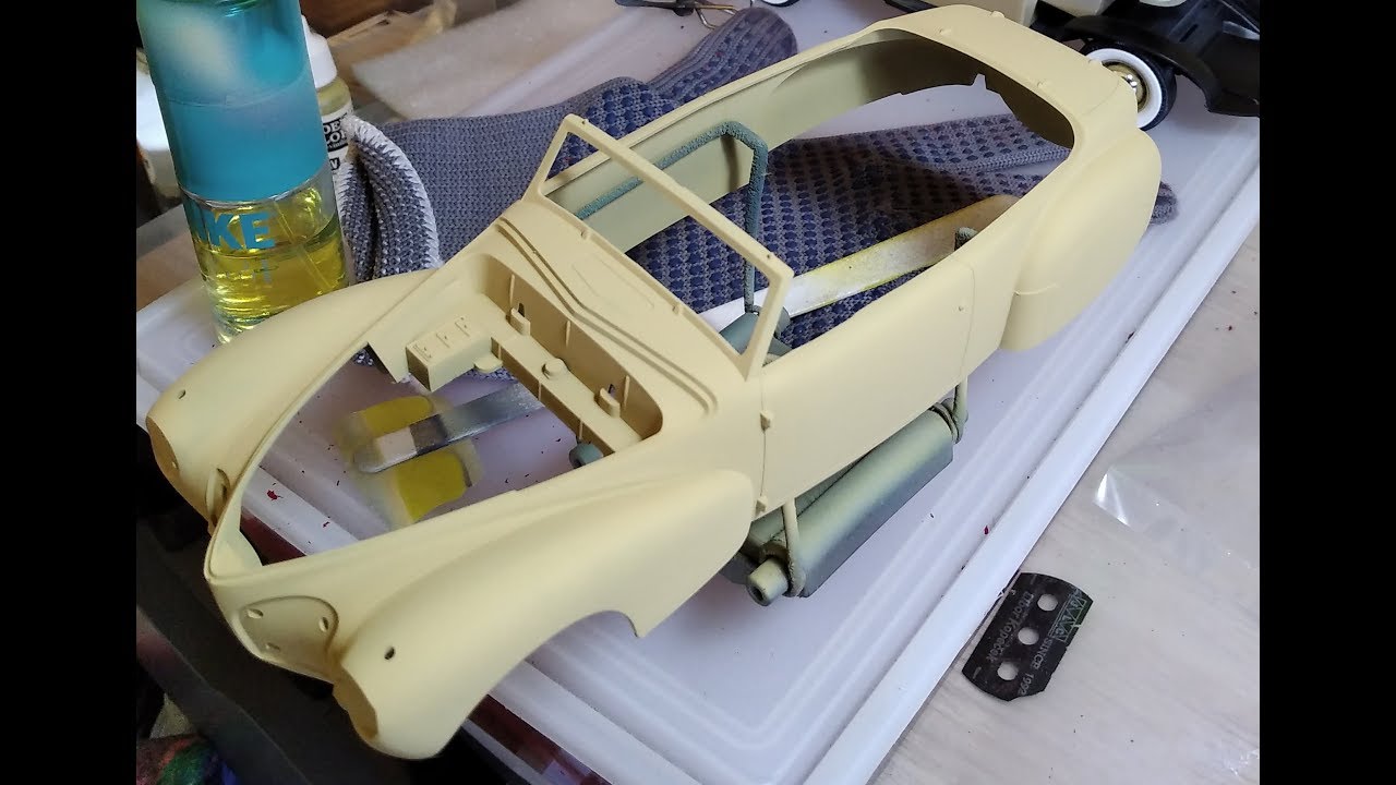 1/24 Monogram 1941 Lincoln Continental  Part 2- Wheels/Body