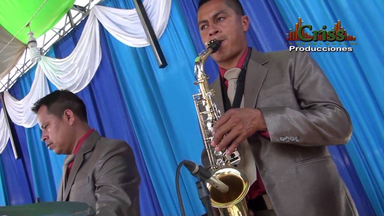 Agrupacion Musical Vida Nueva Video En Vivo// LEVANTO MIS MANOS