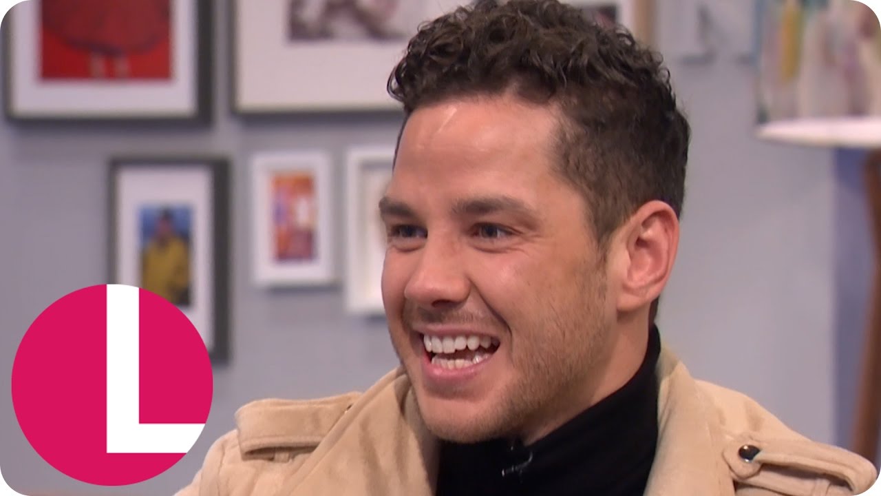 I'm A Celebrity's Adam Thomas Makes Up a Whole New Language While Facing his Fear | Lorraine