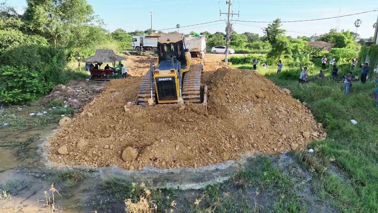 SMOOTH: Temp Road Built Fast for Dirt Delivery | Bulldozer & Truck Combo