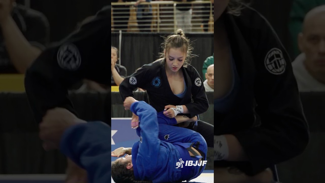 Прекрасный проход и приём от Алексы Херс! #ibjjf #bjj #jiujitsu