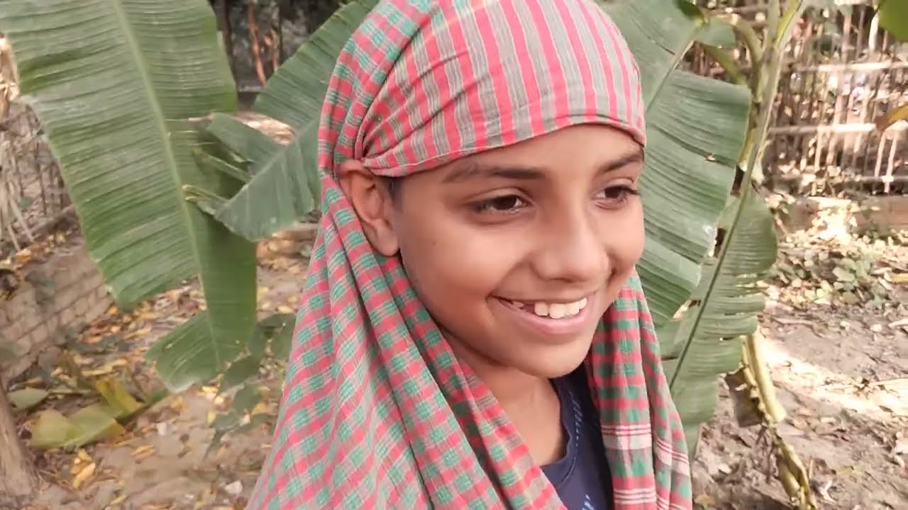 বুড়ি দাদীর  নাতি-নাতনি আছে / The old grandmother has grandchildren