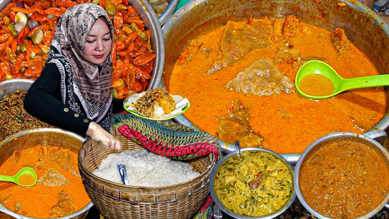 TIDAK GENGSI!! JANDA MUDA JUALAN NASI PECEL RAMBAK VIRAL OMSET 5 JUTA PERHARI! Kuliner Demak