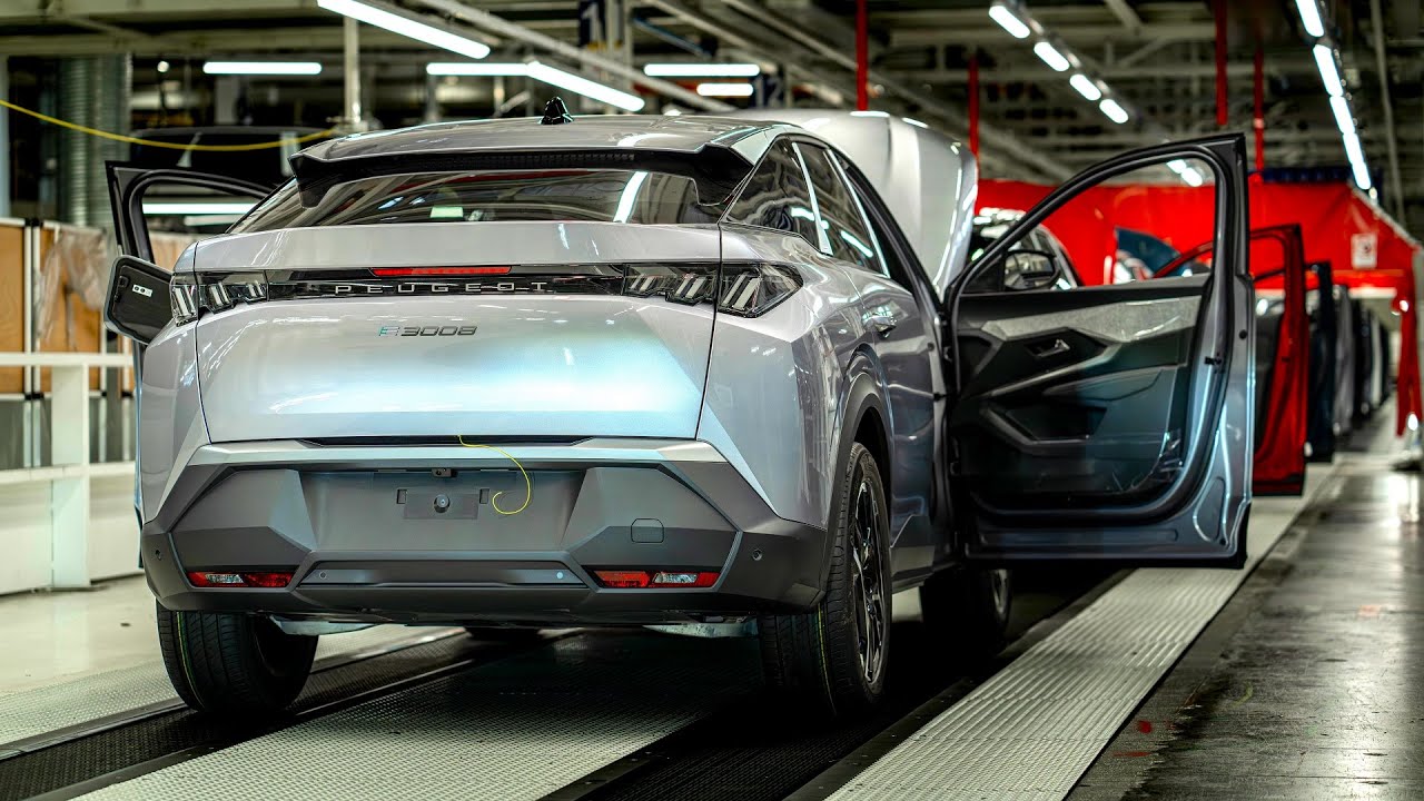 Новый Peugeot E-3008 2024 года — электрический внедорожник-фастбэк нового уровня