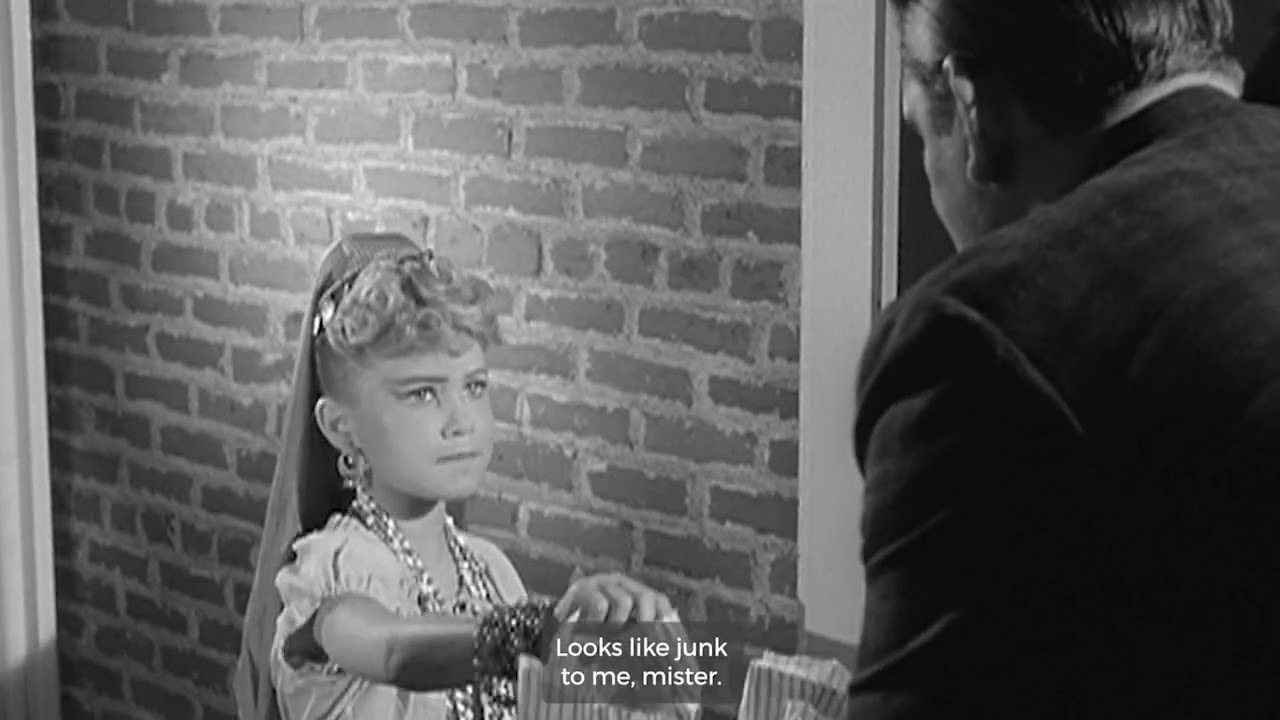Maureen McCormick on #Bewitched 🧙&zwj;♀️