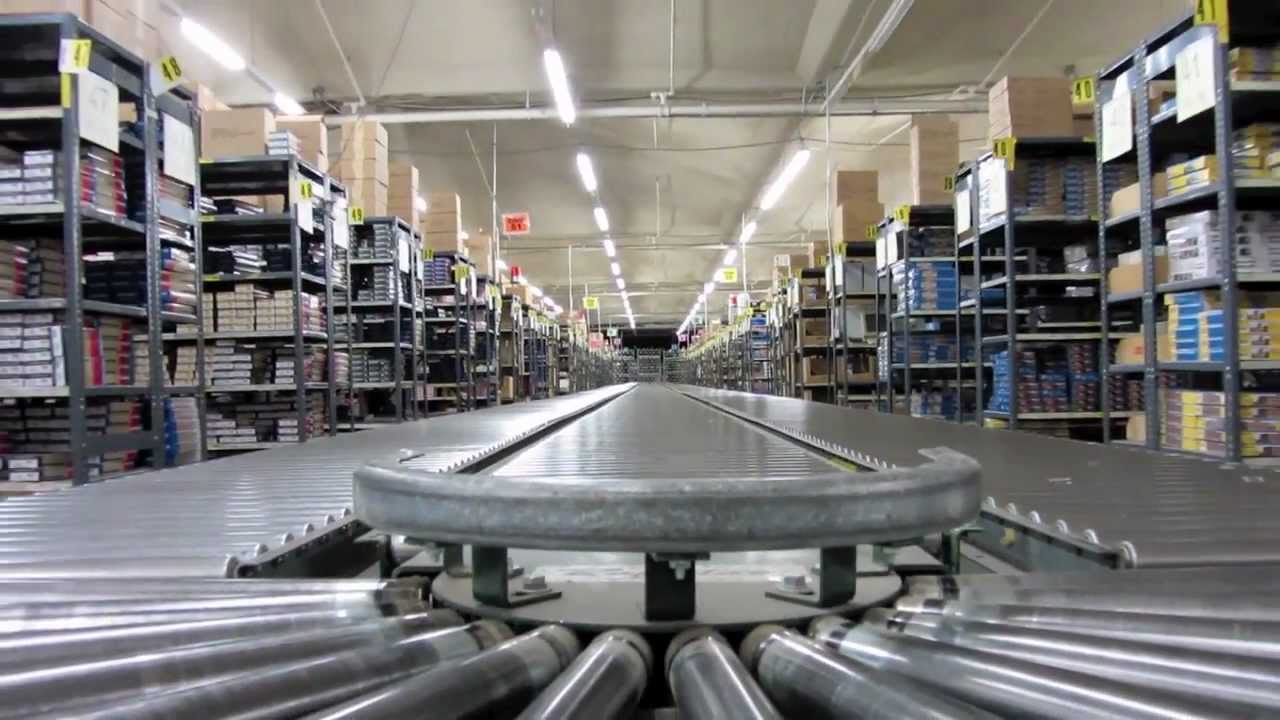 Exploring the Walthers Showroom (Watch entire video!)