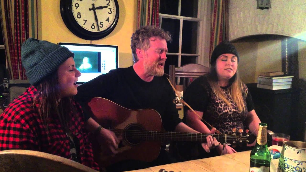 Glen h and Amy and sinead h  sing this gift.. 🙌