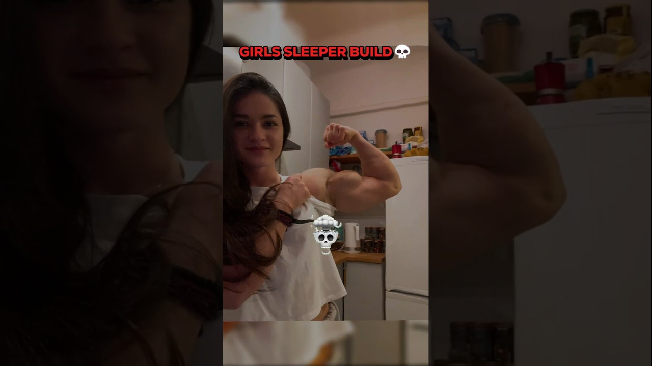 BOYS VS GIRLS SLEEPER BUILD💀 / #shorts #trending #trollface #aura