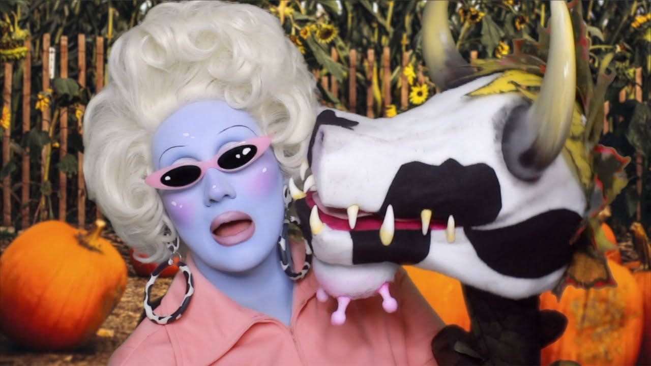 Juno Birch's Halloween Sim Special