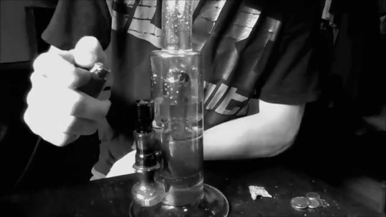 CA - EFS Glass Bong