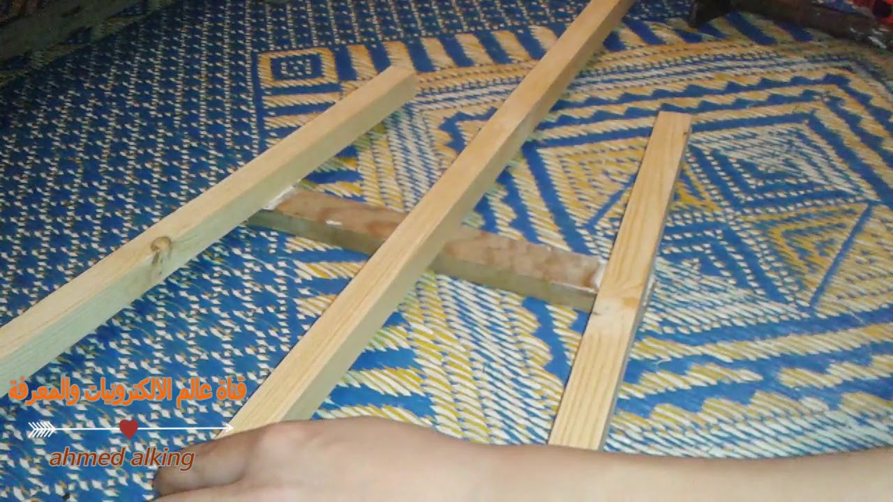 كيفية تصنيع حامل لوحات الرسم  ومفاجاة 4 x 1