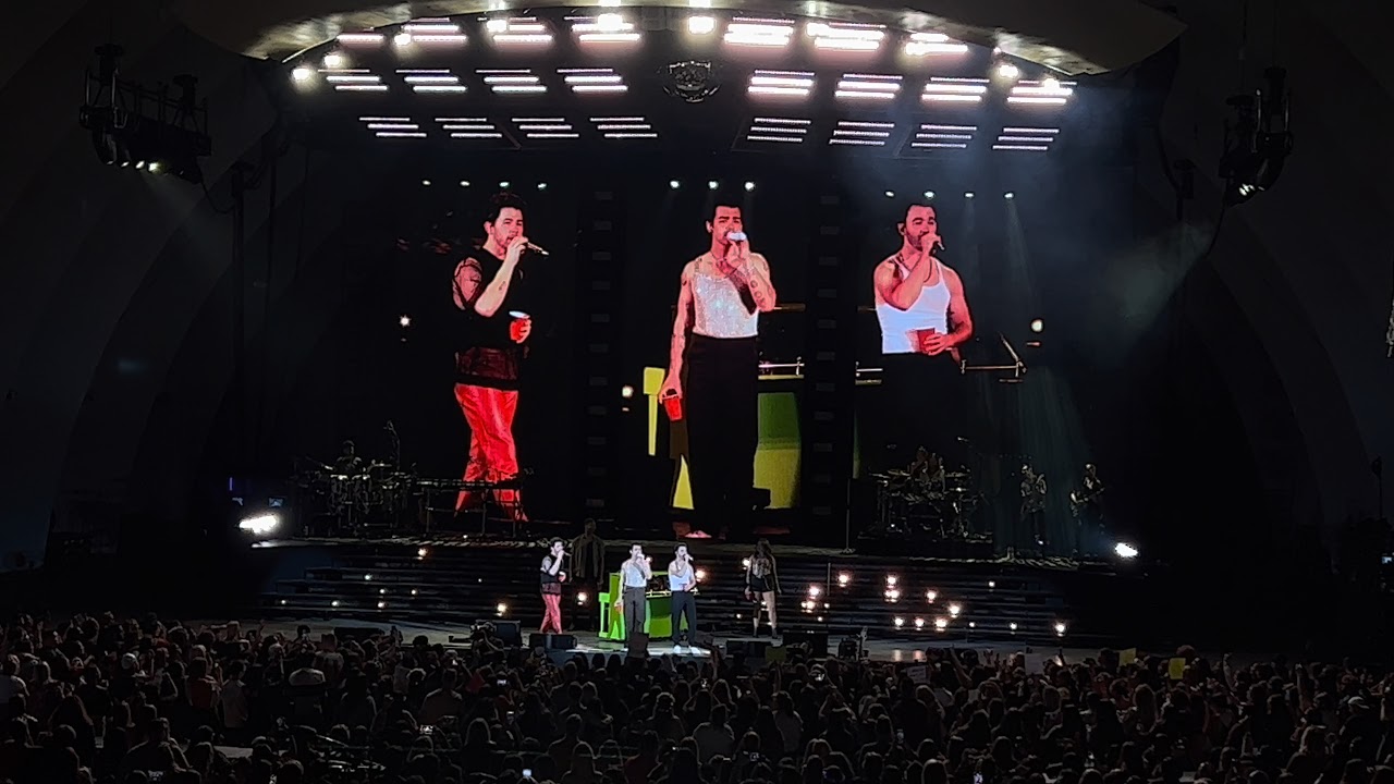 Jonas Brothers- When You Look Me In The Eyes Hollywood Bowl 10/27/21 Remember This Tour Finale