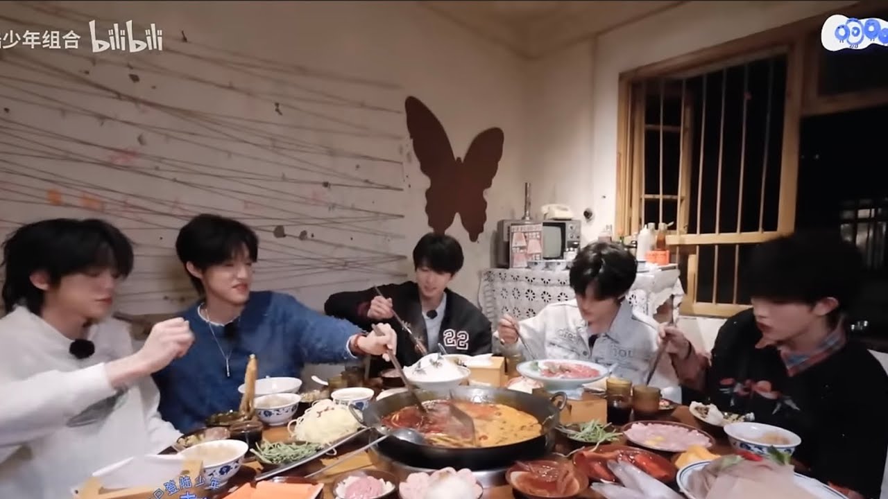 [VIETSUB] [TOP ĐĂNG LỤC THIẾU NIÊN]《 ō、ó、ǒ、ò、o!》Tập 14: Một ngày vui vẻ ở Trùng Khánh (Phần đầu)