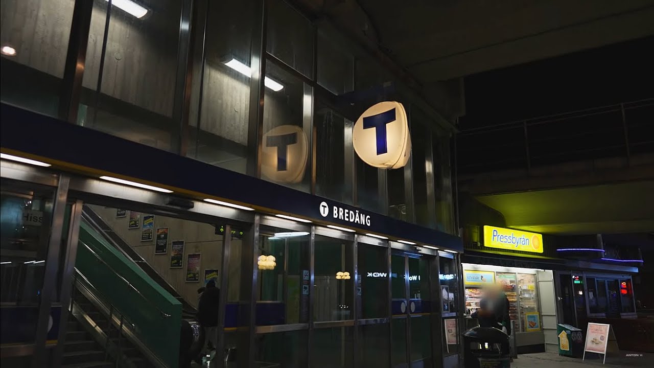 Sweden, Stockholm, Bredäng subway station, Hissmontering AB. elevator @ night