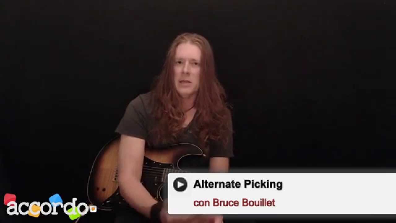 Bruce Bouillet: 
