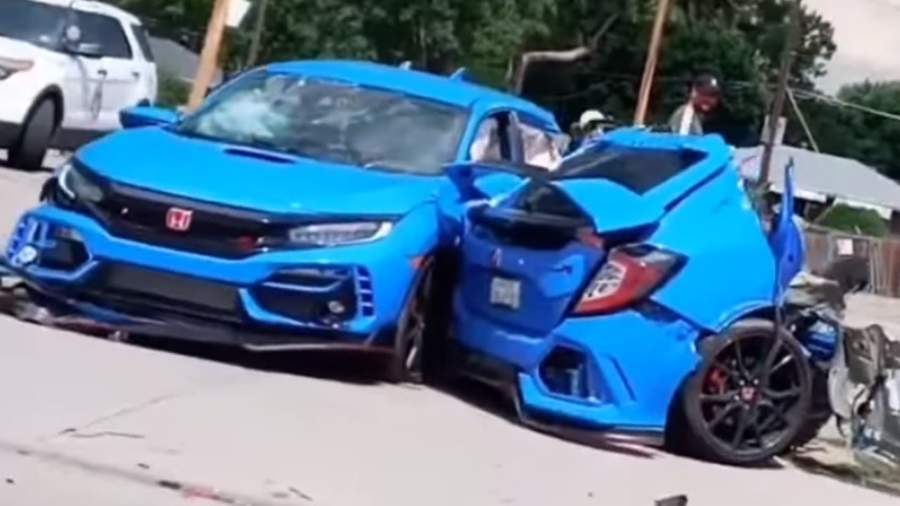 Honda Civic Type R Split In Two After Crash