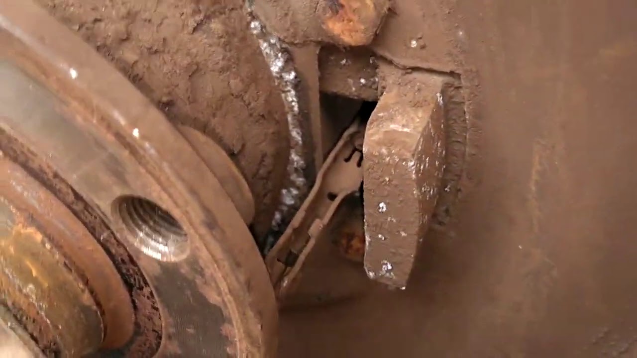 To the salvage yard for Volvo parts, 850 pedals, C70 lights, P2 parts and more...- HOWR