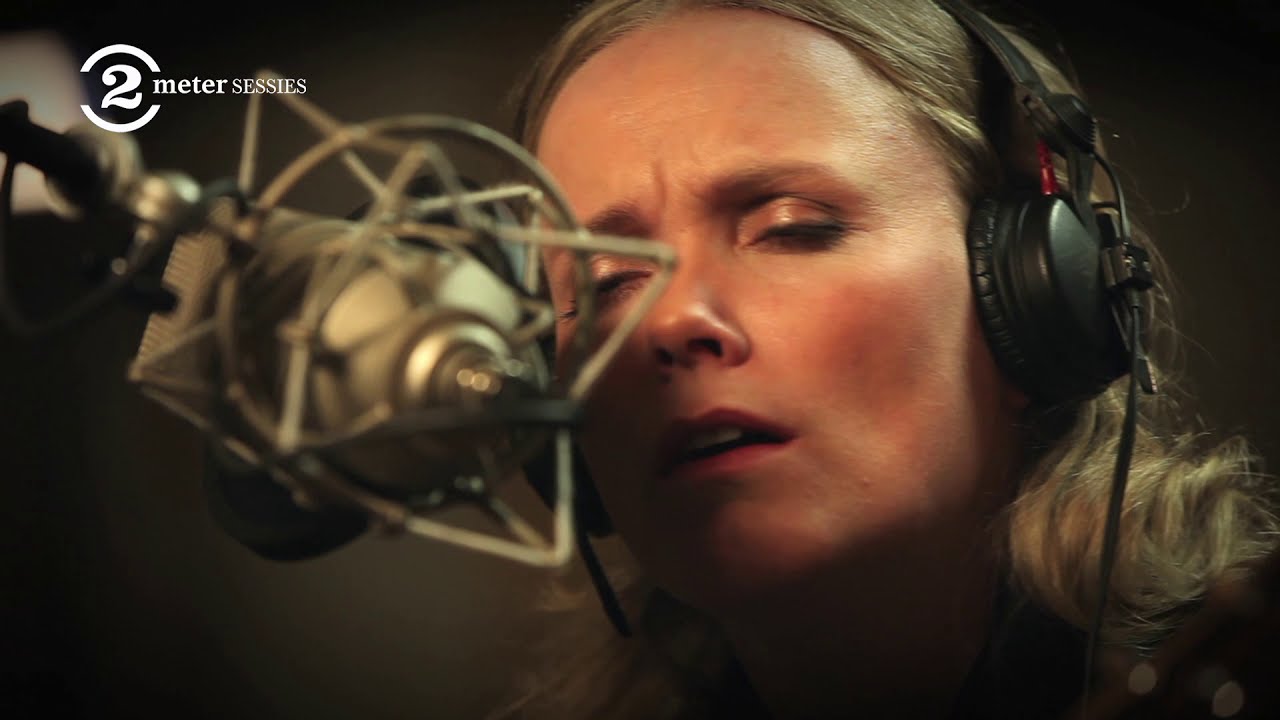 Ane Brun - Lullaby For Grown-Ups (Live on 2 Meter Sessions, 2011)
