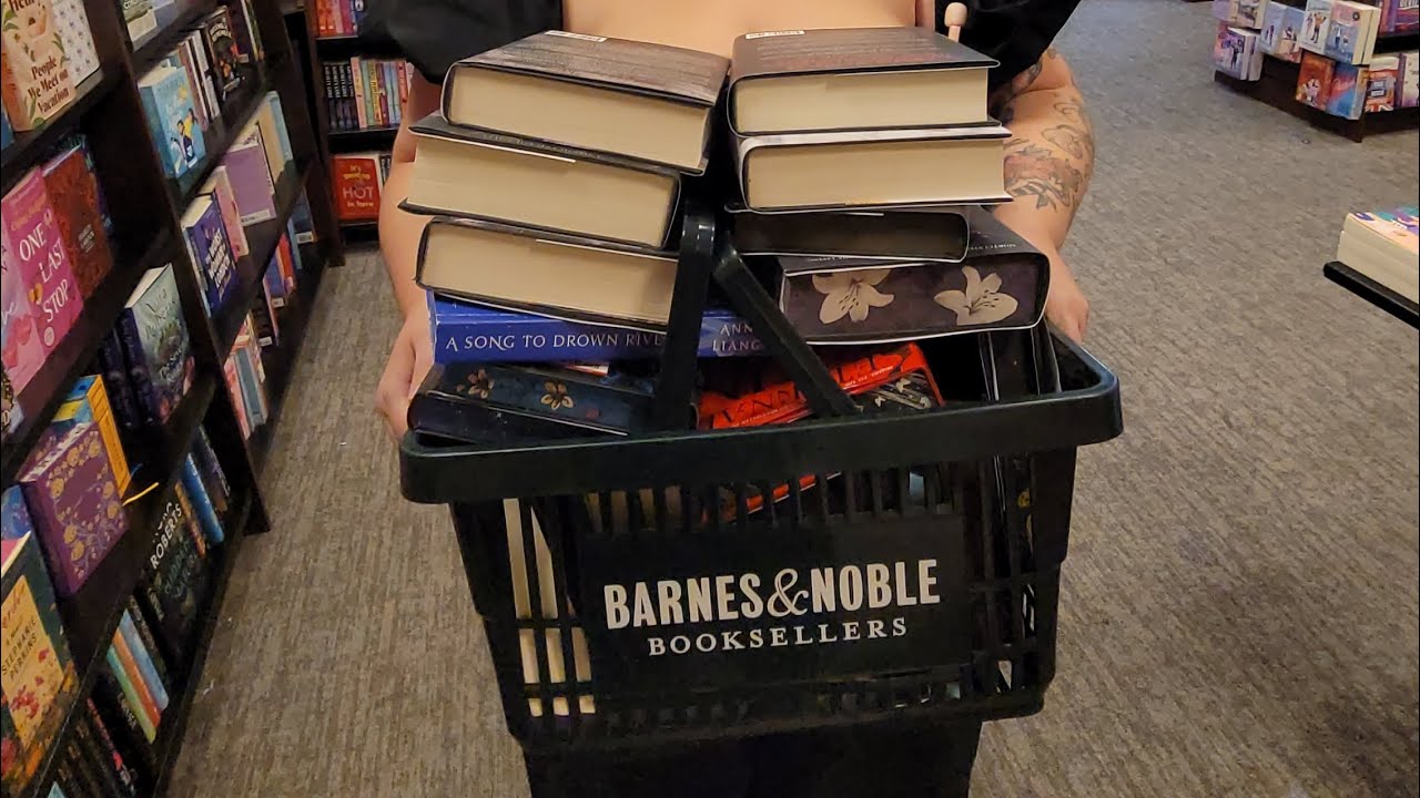 Barnes and Noble book challenge! 📚 Shopping vlog, massive book haul, and total cost ✨️