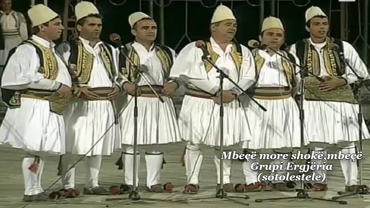 Mbeçë more shokë mbeçë - Grupi Ergjëria (F.F.K 2004)(ndalohet rreptësisht kopjimi dhe ripublikimi)