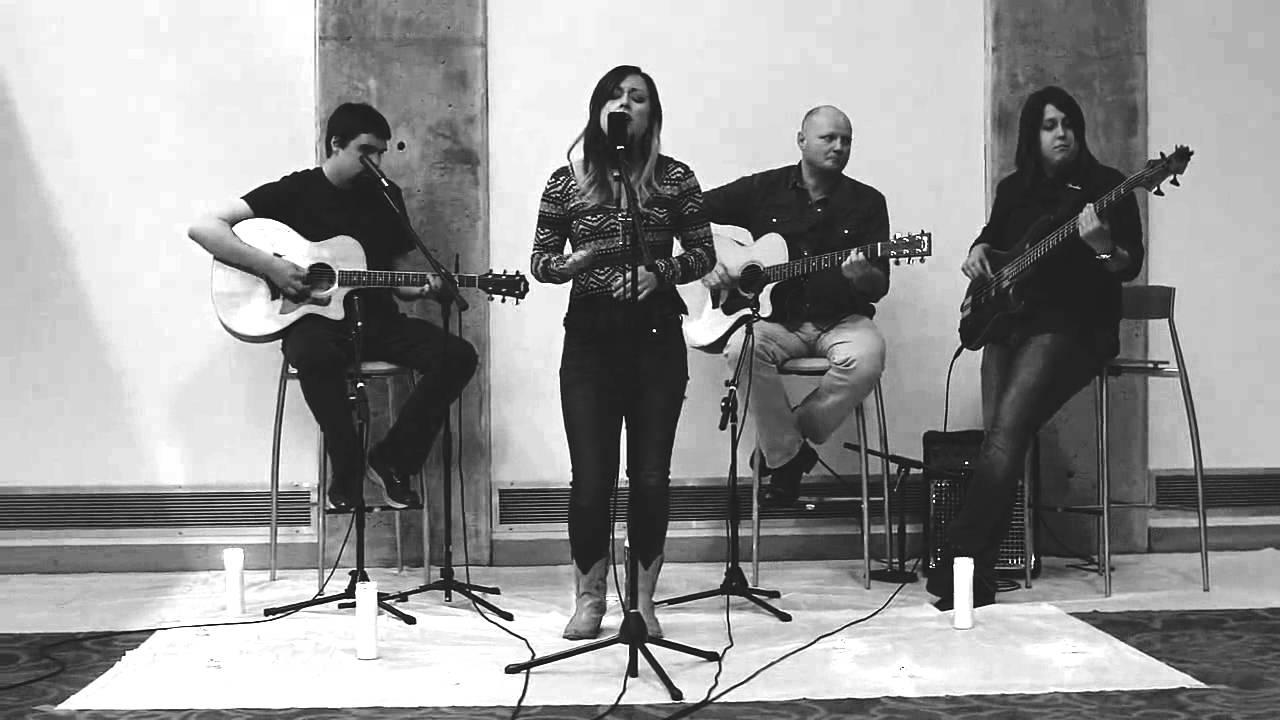 Keep Dancin' (Acoustic) - Casi Joy