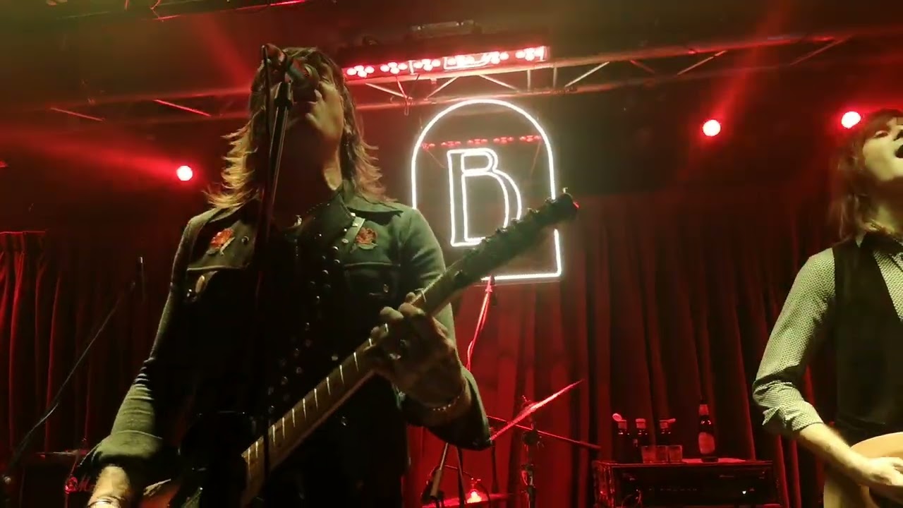 Tuk Smith & The Restless Hearts - Lookin' For Love, Ready For War. Madrid, Sala B 21-12-2025