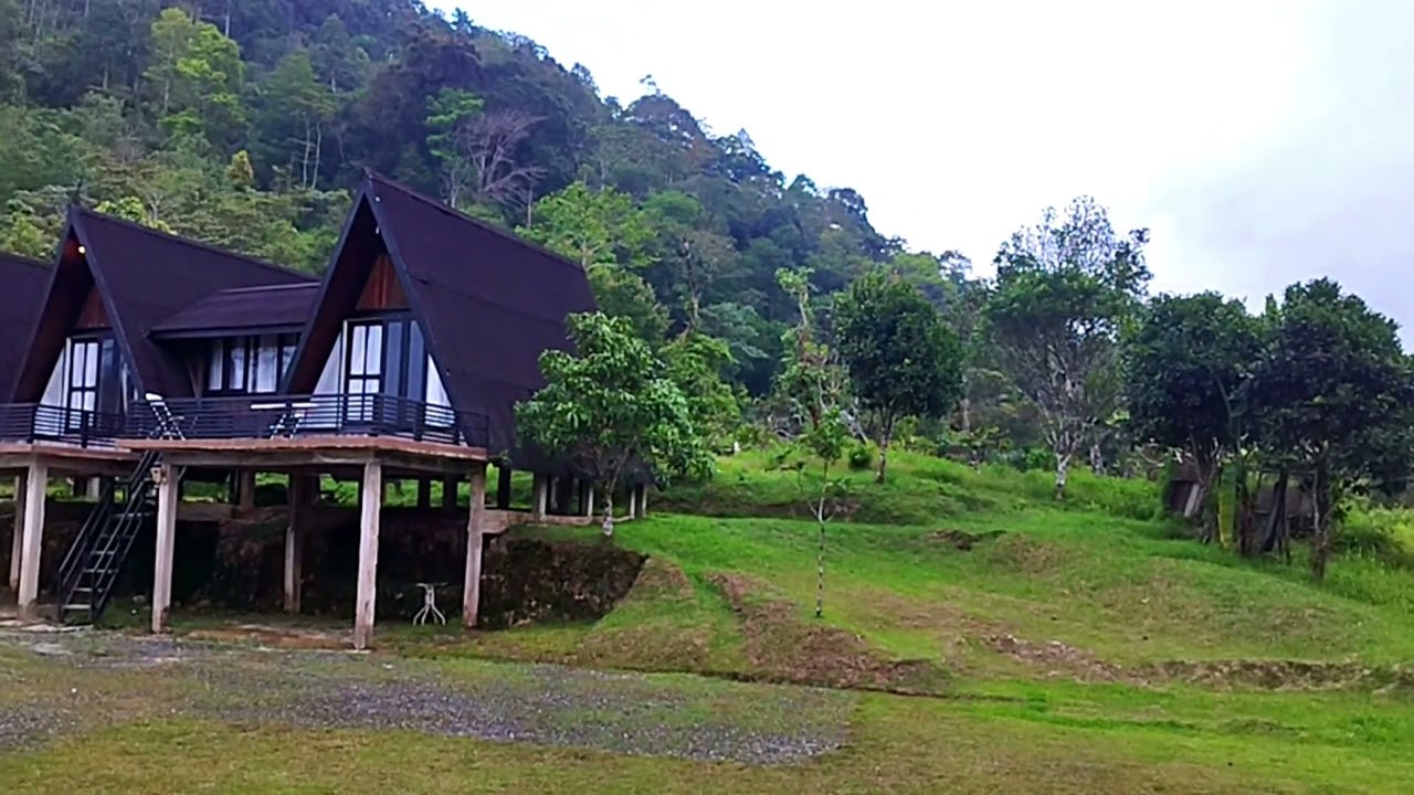 Peaceful Hilltop Village Ambience | Bird Sounds & Sundanese Traditional Music