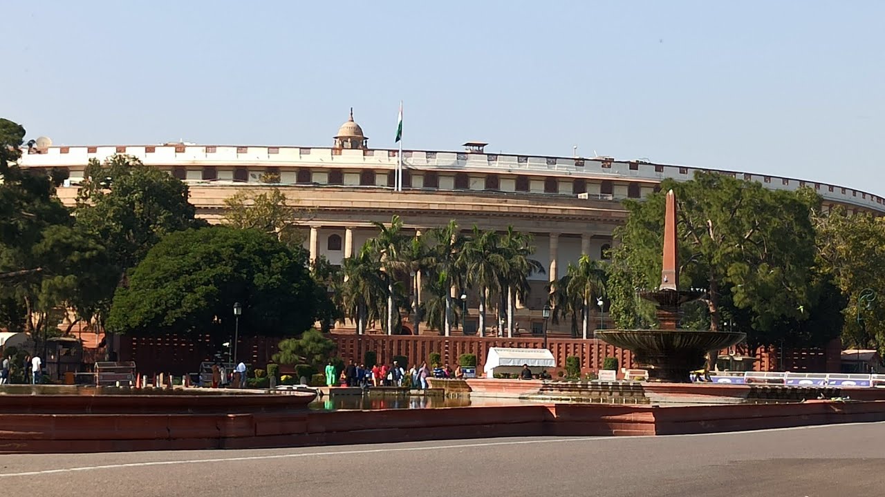 Sansad Bhavan New |Central Secretariat metro station walking 50 metres exit gate no 4