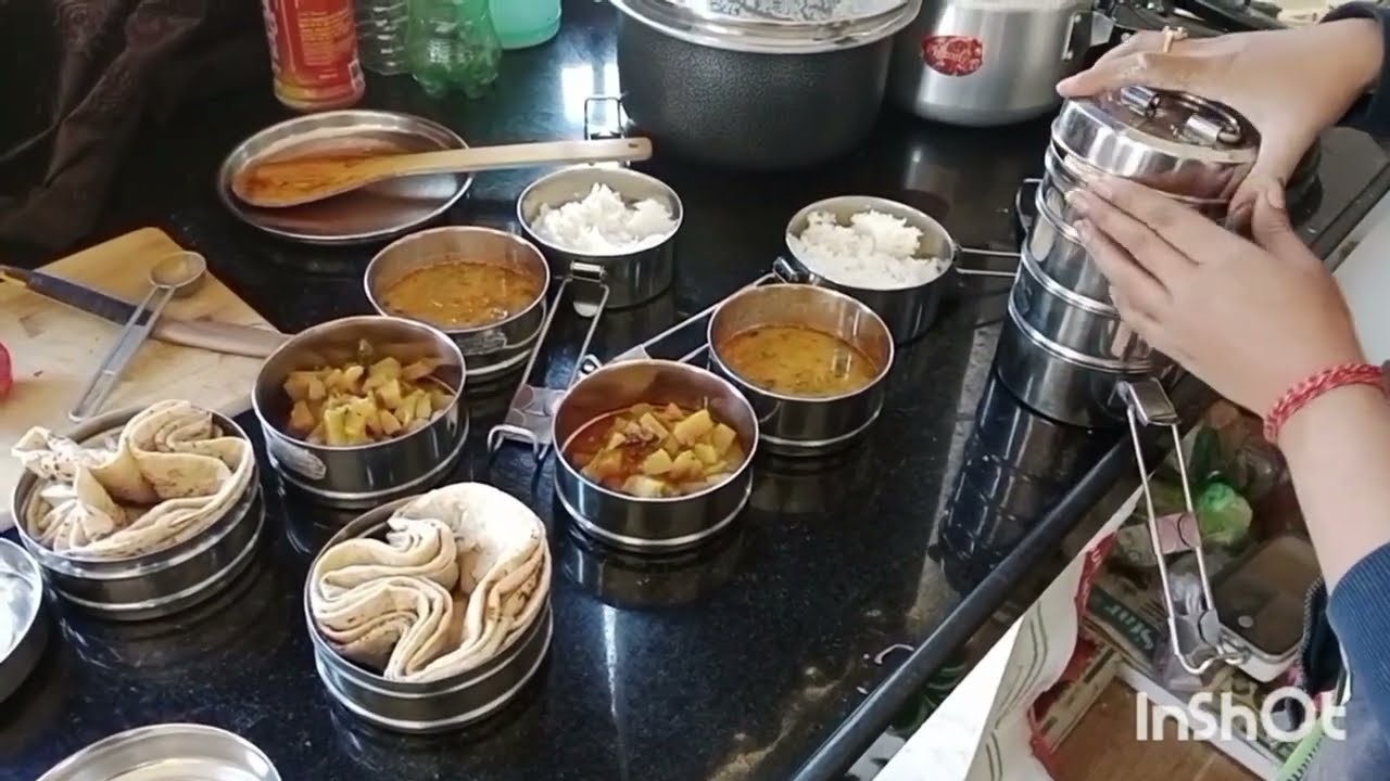 Tiffin Bharne ka Video dekhlo Freind 😊🙏#tiffinrecipe #tifinbox #tiffinspecial 