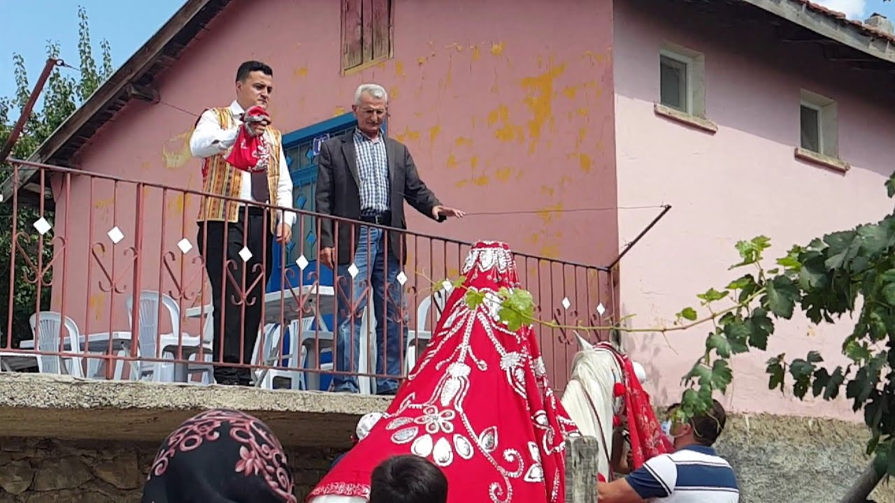 KÖY DÜĞÜNÜ
