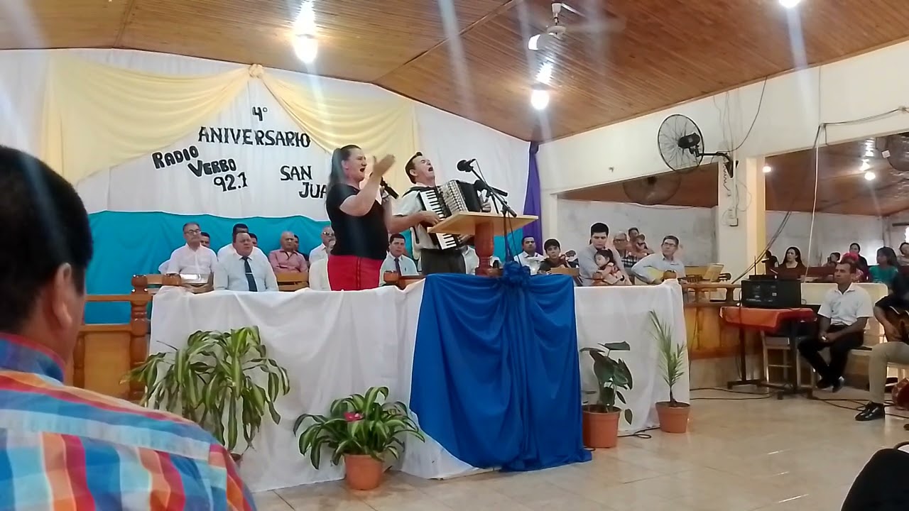 Pastor Pablo Rocha y esposa