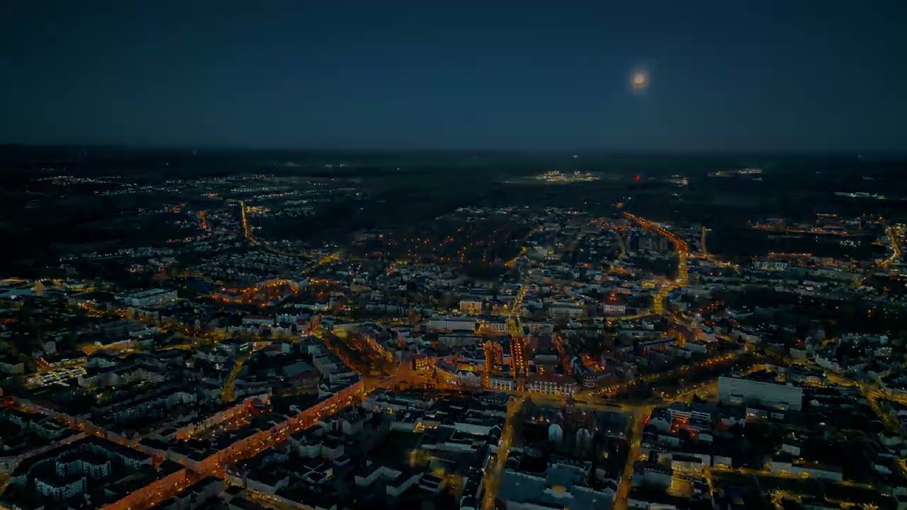 SŁUPSK Z DRONA | CENTRUM | STARE MIASTO | BULWARY NAD SŁUPIĄ | PANORAMA NA MIASTO Z LOTU PTAKA [4K]