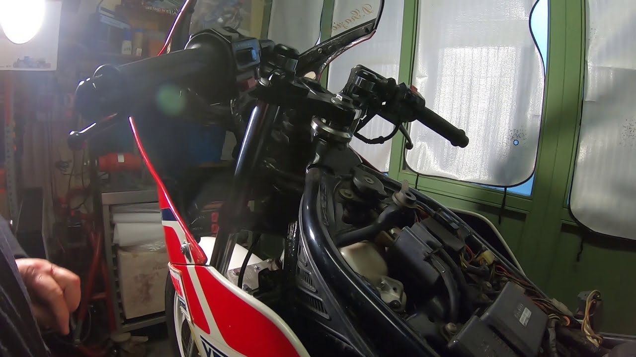 NUOVE MODIFICHE PER YAMAHA RD 350 YPVS 1988 EP1