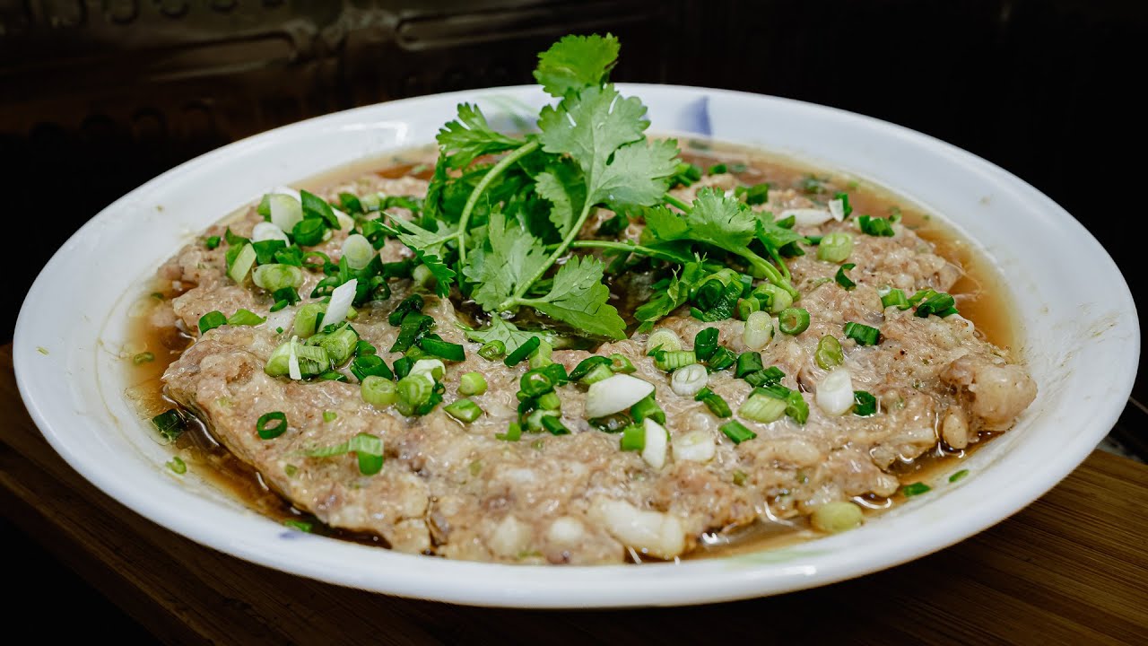 廣東話影片｜墨魚蒸肉餅｜食完長發麵家，對其墨魚丸念念不忘，於是自己改良成可以送飯的家常菜｜結果好味到不得了，既有綿滑口感，又有清脆的多重口感，比土魷蒸肉餅更好味！更是送飯神器！