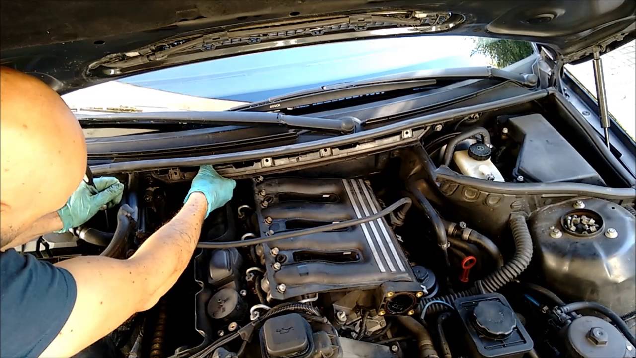 BMW 320d e46 1999 136CV disassemble the intake manifold