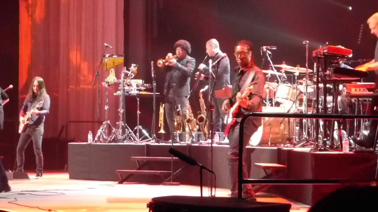SIMPLY RED  IN  HD & SOUND :) ( LIVERPOOL DECEMBER 2015 ) IT'S ONLY LOVE - A NEW FLAME - YOUR MIRROR