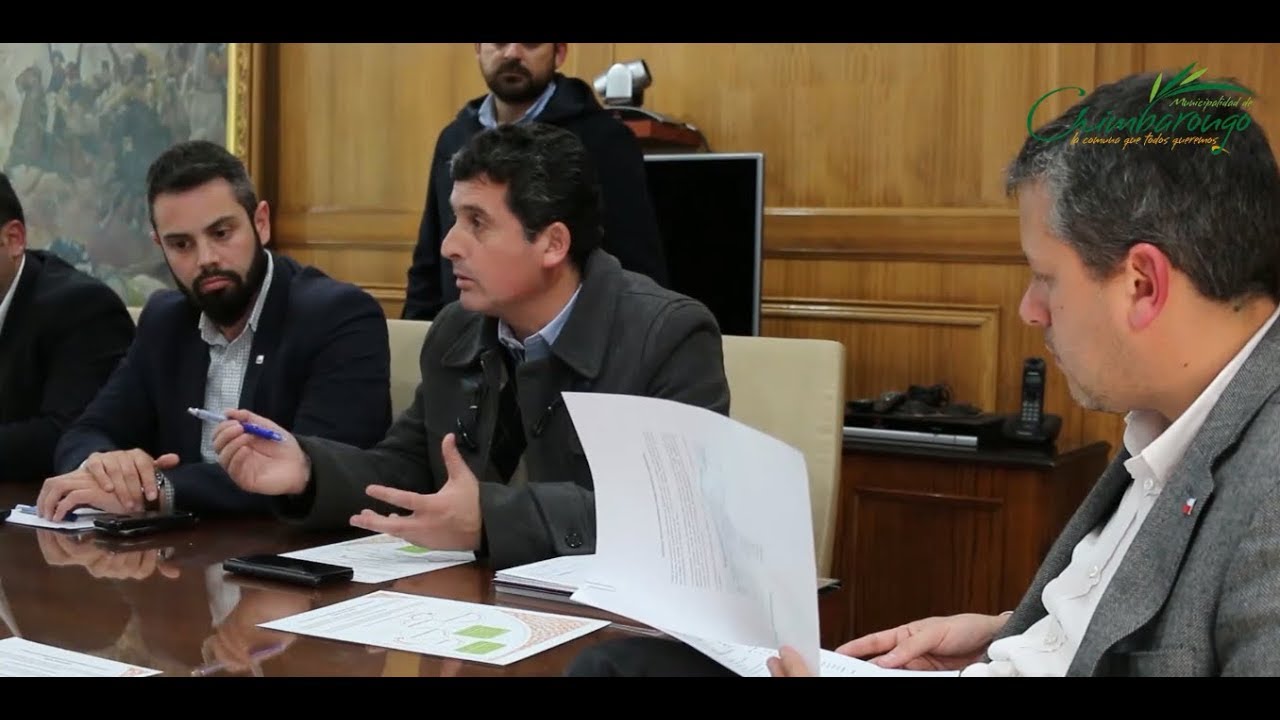 REUNI&Oacute;N EN INTENDENCIA POR TERRENO PARA ARTESANOS MIMBREROS
