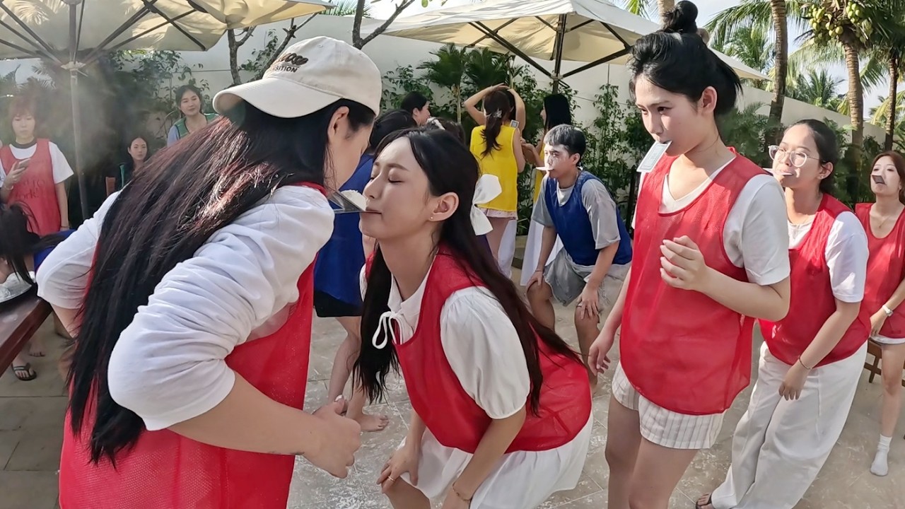 보너스 걸고 팀전 밀가루 게임 했더니 완전 난리났습니다! 다들 목숨 걸고 하네요...