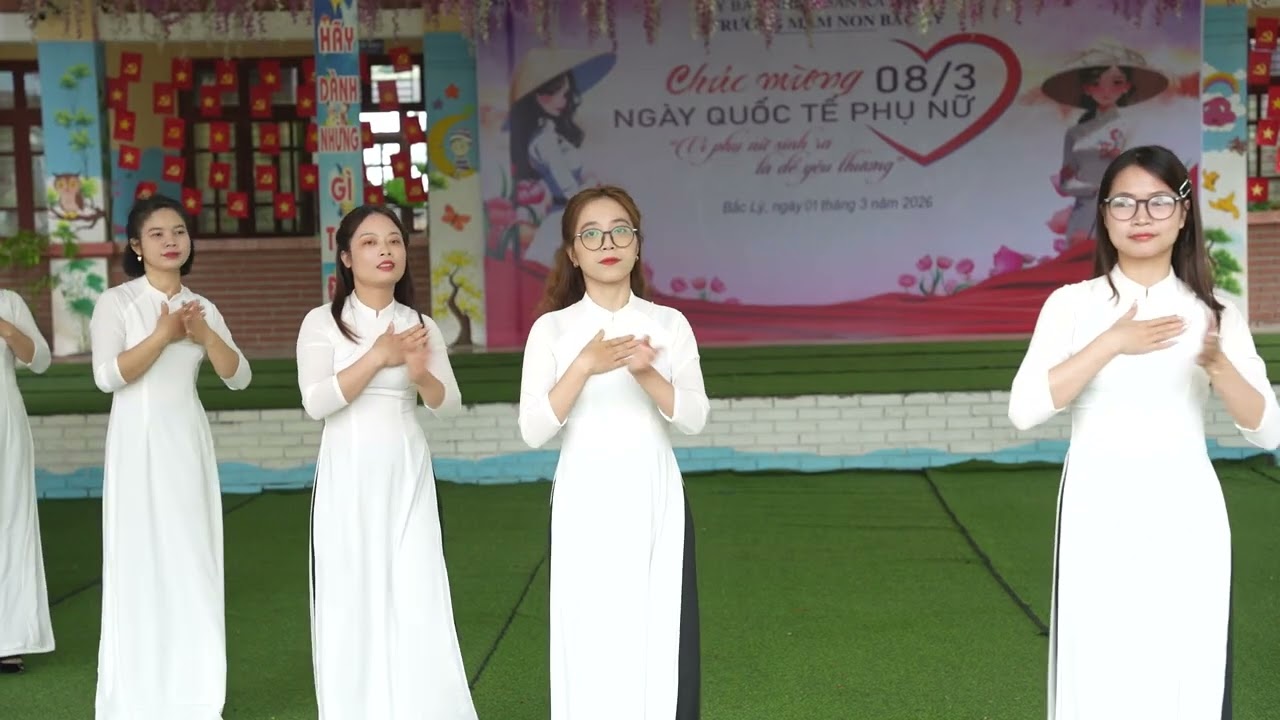 TRƯỜNG MẦM NON XÃ BẮC LÝ - HƯỞNG ỨNG TUẦN LỄ ÁO DÀI