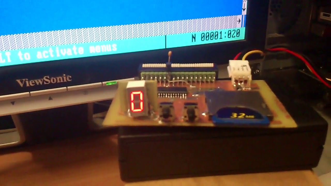 Floppy Emulator PIC16f1938